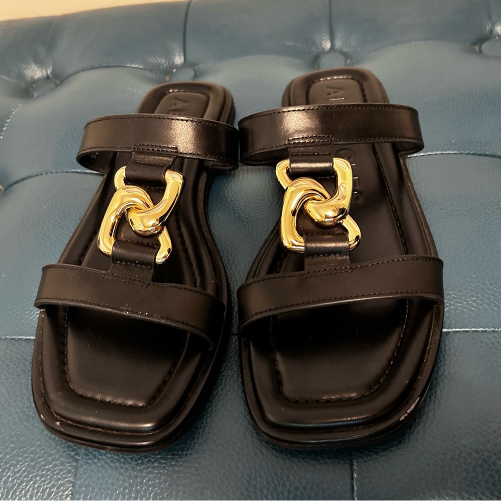 Aerosoles BOSTON Black Leather Sandals with Gold Accent